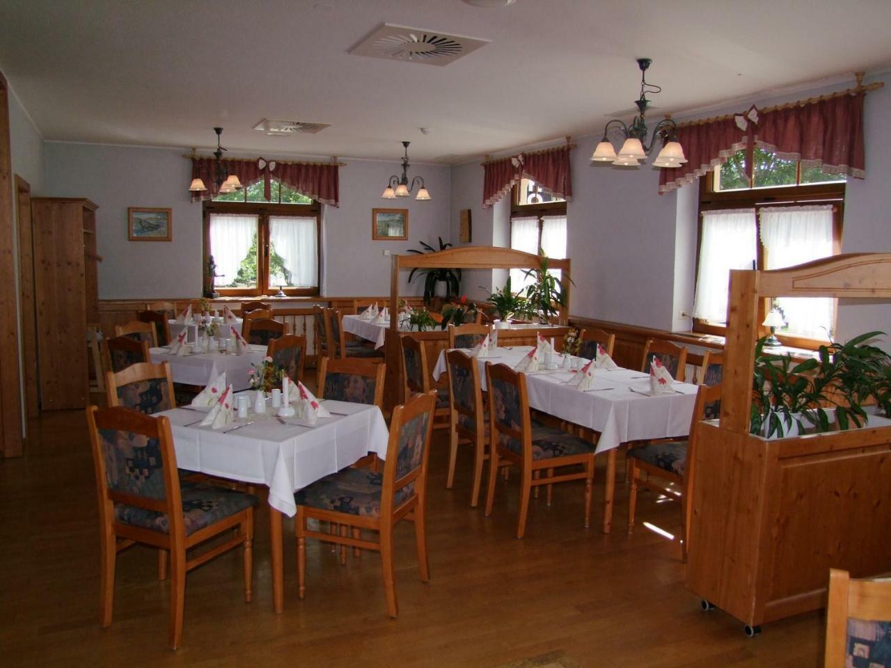 Hotel Vierenstrasse Neudorf  Eksteriør billede