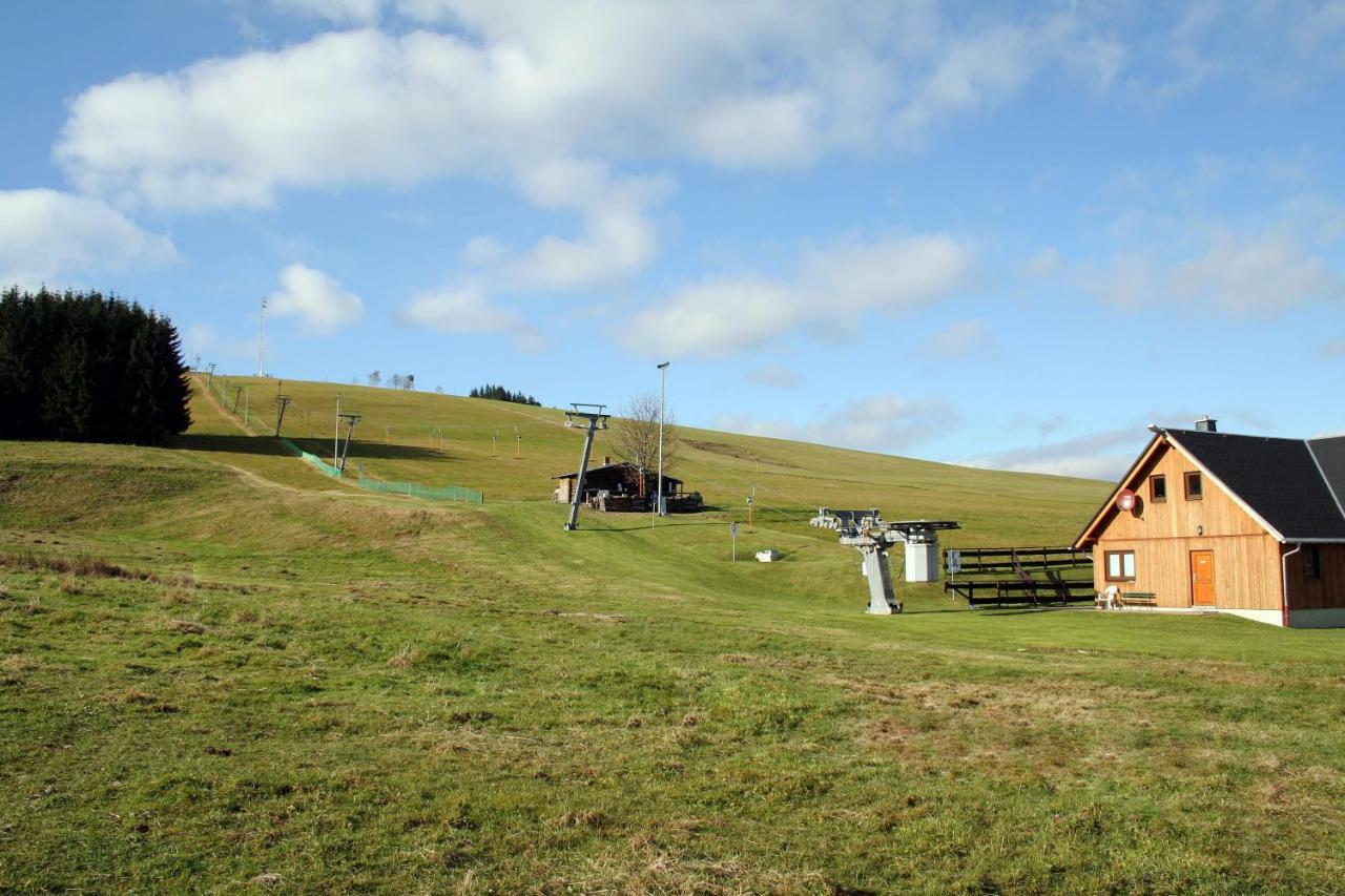 Hotel Vierenstrasse Neudorf  Eksteriør billede
