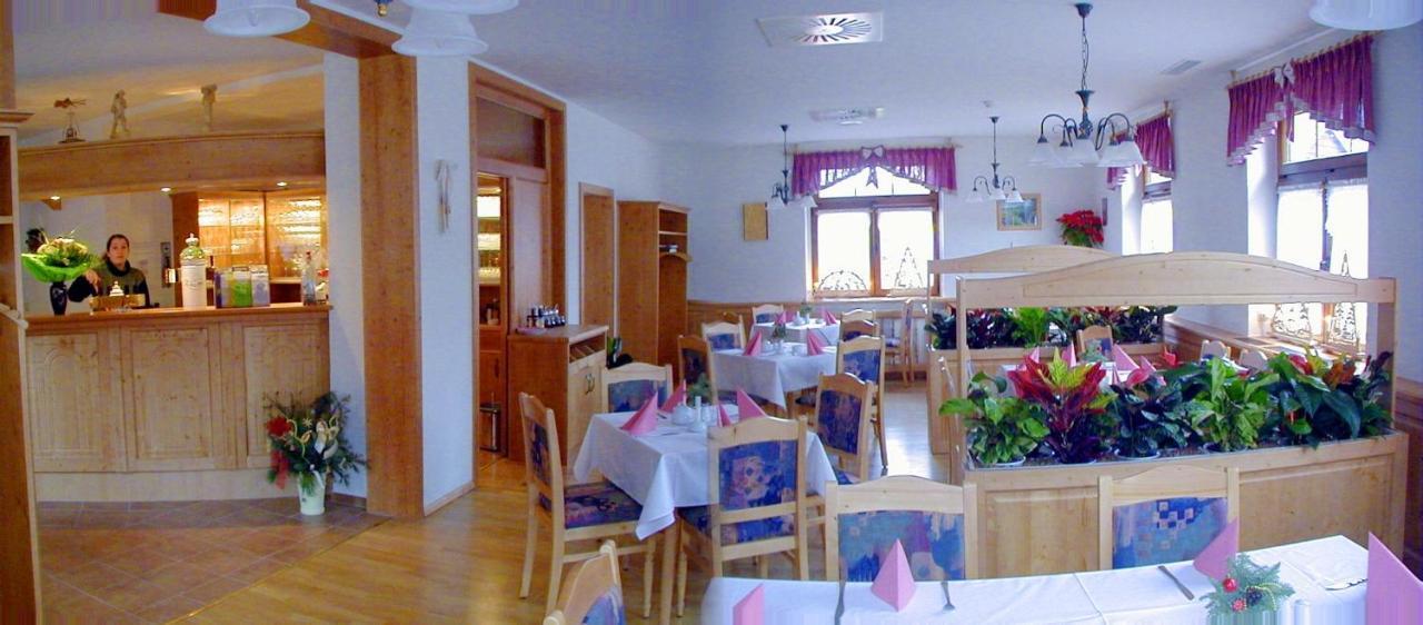 Hotel Vierenstrasse Neudorf  Eksteriør billede
